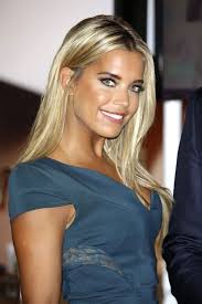 Thank you hvob for spending 29 hours with me this year on @spotify. Pin By Alejandro Fernandez On Kiss And Makeup Beach Hair Beauty Girl Long Hair Girl