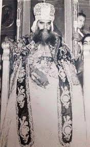 من مذكرات القمص رافائيل افا مينا عن البابا كيرلس أحبوا أعدائكم كان بعض الضعفاء يقومون بإصدار منشورات ضد قداسة البابا مملوءة سب Orthodox Vintage Pictures Church