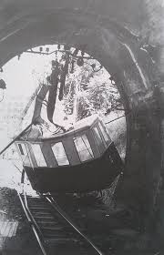 Cade cabina, almeno 9 vittime. La Funivia Del Faito In Quel Tragico 15 Agosto Del 1960 Libero Ricercatore