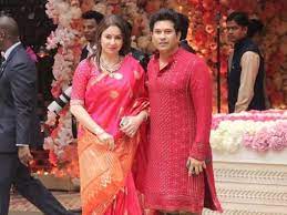 Named after his family's favorite music director, sachin dev burman, tendulkar wasn't a particularly gifted student, but he'd always shown himself to be a standout athlete. Anjali A Gold Medallist Doctor But Sacrificed Her Career To Raise The Family Sachin Tendulkar Cricket News