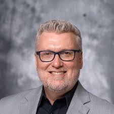 Kevin Mead's Instagram, Twitter & Facebook