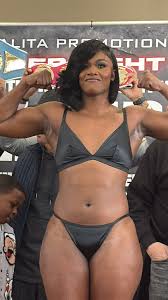 Salita Promotions on X: @DAZNBoxing Flints own, Claressa Shields, hits  the scale at a ready 173.6 lbs. ⚖️ ShieldsPerkins t.coWTRGN28WSq   X