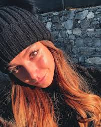 Facebook gives people the power to share and makes the world more open and connected. Arianna Cirrincione Biografia Eta Altezza Peso Figli Marito E Vita Privata Spettegolando