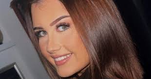 Fallon Bell's Instagram, Twitter & Facebook