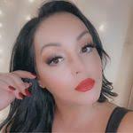 Melissa Hoak's Instagram, Twitter & Facebook