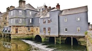 Le Pont Habite De Landerneau Finistere Bretagne Myfinistere Bretagne Photo Bretagne Endroits A Visiter