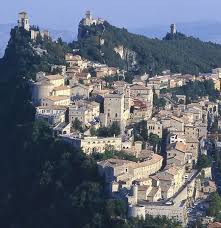 Сан марино — координаты:43°56′06″ с. Gora Kotoraya Stala Respublikoj San Marino Travel Italy Info