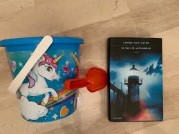 Quel libro mi ha poi portato a farmi regalare, il gioco dell'angelo che anch'esso, al contrario da tutto quello che mi avevano detto sull'autore, quindi, che non era ed è stato la che ogni volta che vedevo il libro di zafon volevo acquistarlo ma non avevo mai abbastanza soldi con me, poi è arrivata la carta. Lib E Randoci La Recensione Di Le Luci Di Settembre Di Carlos Ruiz Zafon 2008