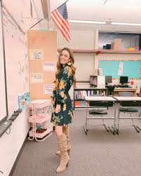 Winter Looks 2 4 The Teacher Dress Code Cute Teacher Outfits Teacher Outfits Teaching Outfits