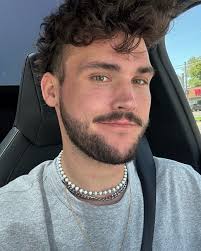 Branson Maxwell (@bransonmaxwell.travel) • Instagram photos and videos