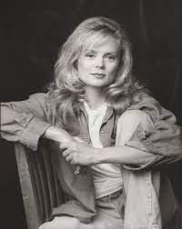 Ha anche avuto una carriera in una grave perdita quella di romy walthall. Pok1tk3jv8kcrm