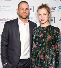 For the guys (and gals) who like brooklyn decker, a subreddit. Brooklyn Decker Is Hosting Roast Of Andy Roddick People Com