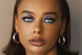 Makeup Artists in Emporia, KS With Prices