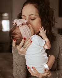 Carly Crowder's Instagram, Twitter & Facebook