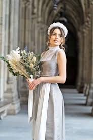 Längst schon wird die tracht nicht mehr nur im rahmen von volksfesten getragen. Hochzeitsgalerie Alpenherz Exklusive Dirndl Und Trachten Aus Dem Allgaeu