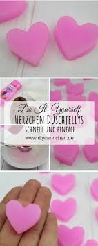 Diy Duschjellys Badejellys In Herzform Einfach Selber Machen Muttertag Geschenke Basteln Muttertag Basteln Valentinstag Geschenk Fur Ihn