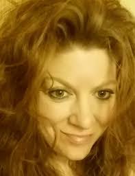 Lori David's Instagram, Twitter & Facebook