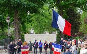 Composée d'une cinquantaine d'adhérents, l'association assure les commémorations. Memoire Et Anciens Combattants Mairie Du 14áµ‰