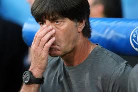 Die mannschaft)، أي الفريق، وأيضاً بكنية الماكينات، هو ممثل ألمانيا الرسمي في رياضة كرة القدم، تأسس الاتحاد الألماني لكرة القدم في عام 1900 وانضم. Ø§Ù„ØªÙØ³ÙŠØ± Ø§Ù„Ø¹Ù„Ù…ÙŠ Ù„ØªØµØ±ÙØ§Øª ÙŠÙˆØ§Ø®ÙŠÙ… Ù„ÙˆÙ Ø§Ù„Ù‚Ø°Ø±Ø© Ø³Ø¨ÙˆØ±Øª 360
