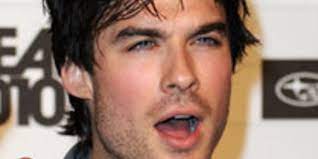 Ian somerhalder steckbrief bilder und news web de. Ian Somerhalder Verbrachte Seinen Geburtstag Unter Der Dusche Desired De