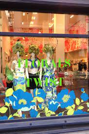 Paint Your Windows Window Painting Store Front Windows Window Display