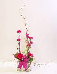 Hot Momma Midollino Sticks Strong Pink And Cranberry Muslin Accent The Hot Pink Spray Carnations And Flower Arrangement Designs Showcase Design Floral Design