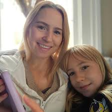 So I always get great ideas from you guys and I thank you but today..I  wanted a milkshake and coffee..my creation is a "Blondie Milkshake" Ordered  a milkshake, with the blondie flavors