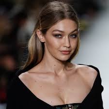 The bangs are combed backwards and tied to one of the back strands with. 40 Simple And Trendy Hairstyles For Teenage Girls