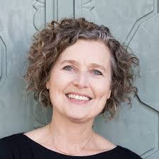 Kenneth Bicknell's Instagram, Twitter & Facebook