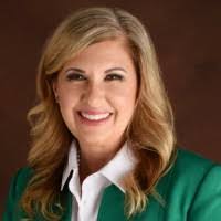 Beverley Robb's Instagram, Twitter & Facebook