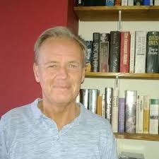 Ronnie Hanna's Instagram, Twitter & Facebook