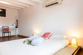 In der bildergalerie entdecken sie 40 unglaubliche soll man nach feng shui einen spiegel im schlafzimmer haben! Feng Shui Schlafzimmer Einrichten Farbe Symbole Regeln