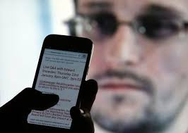 Twitter'da Edward Snowden fırtınası: İlk günden 828 bin takipçi