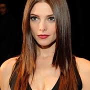 Non importa se la vostra chioma è liscia o riccia, perchè con questo taglio sarete sempre al top! Capelli Lisci Scalati Capelli Lisci Capelli Scalati Lisci