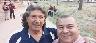 Hoy me encontre a este gran amigo, ex jugador de los rayados del monterrey,  y entrenador de porteros en los 90s, entrenador y descubridor de grandes  porteros, me hizo recordar grandes momentos