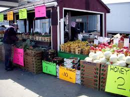 There are tons and tons and tons of new and used merchandise for purchase as well as a variety of food trucks and stands. Englishtown Auction Sales Great Bargains On Everything Imaginable Manalapan Nj Patch