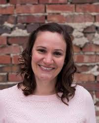 Elisabeth Cross's Instagram, Twitter & Facebook