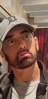 🚨Devon Sawa — the man who played Stan in Eminem's Music Video — just  dropped a pic of Eminem meeting his son. 25 years later. Full circle moment  ❤️