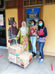 Sekolah menengah kebangsaan puteri ampang merupakan sebuah sekolah menengah kebangsaan yang terletak di jalan damai, off jalan ampang, kuala lumpur. Smk Puteri Ampang Official Terima Kasih Diucapkan Kepada Bekas Murid Smkpa 2018 Saudari Sarah Ellysha Bersama Ibunya Kerana Sudi Menyumbang Pelitup Muka Dan Sanitizer Kepada Sekolah Alhamdulillah Ada Puteri Yang Masih