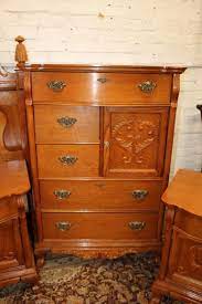 Yes, oak bedroom furniture sets are very good quality. Lot 5pc Lexington Oak Queen Bedroom