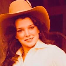 Susan Pennington (@wyotinder) • Threads, Say more