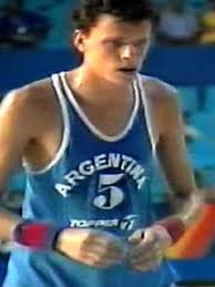 Es considerado uno de los mejores pívot de la historia del baloncesto hispanoamericano. Premundial 1993 Cabb
