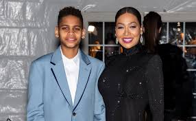 Carmelo tied his wedding knot with television personality, actress, author, and businesswoman, la la anthony. Carmelo Anthony S Estranged Wife La La Slammed For Statement About Son Kiyan Hanging Out With Girls
