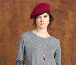 Csíkos pamutszövet svájci sapka hátul gumírozással. Tchibo Noi Svajci Sapka Piros Ar Vasarlas Rendeles Velemenyek