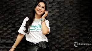 Aurakasi aura maria ashari sandra dwi agnes sandradewi m facebook di cewe smp para model clara supit acnes monica feres tari tarian bunga cynthiara gbr cut lestari manohara youtube cina tina terbaru lagi adelin soraya 2 bungacitralestari cl orang 2010 17 sarini korea cinta bule cw pria penari nikita. Ini Reaksi Paramitha Rusady Saat Ditanya Soal Onky Alexander Tribun Timur