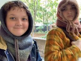 2 friends, 2 coffees, 2 hammocks