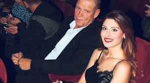 Η ανθή σαλαγκούδη είναι αναμφίβολα μία από τις πλέον όμορφες παρουσίες που πέρασαν από την ερτ. Prokalei H An8h Salagkoydh Egw Hmoyn To Mono Roysfeti Sthn Ert Poy