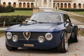 Totem Automobili Electrifies 60s Alfa Romeo Giulia Gt 1600 1750 To Deliver 518 Bhp Alfa Romeo Alfa Giulia Totem