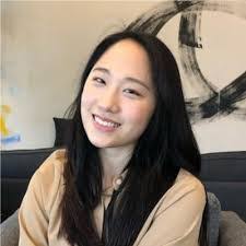 Amy Lint's Instagram, Twitter & Facebook