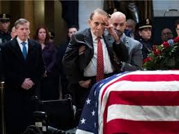Bob dole, the former longtime kansas senator and 1996 republican presidential nominee, said thursday that he has stage 4 lung cancer. Bob Dole Stands Up From Wheelchair To Salute George H W Bush Business Insider